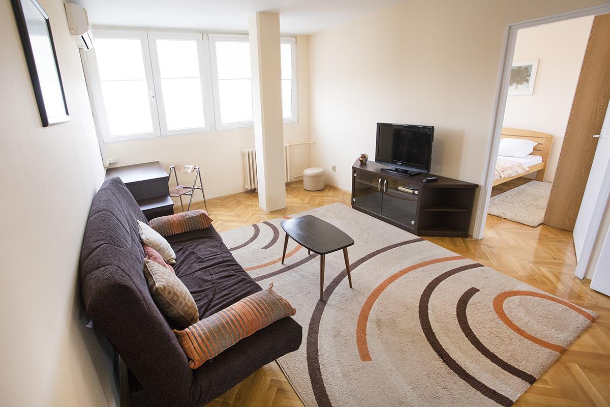 Apartment Loti Belgrade Extérieur photo
